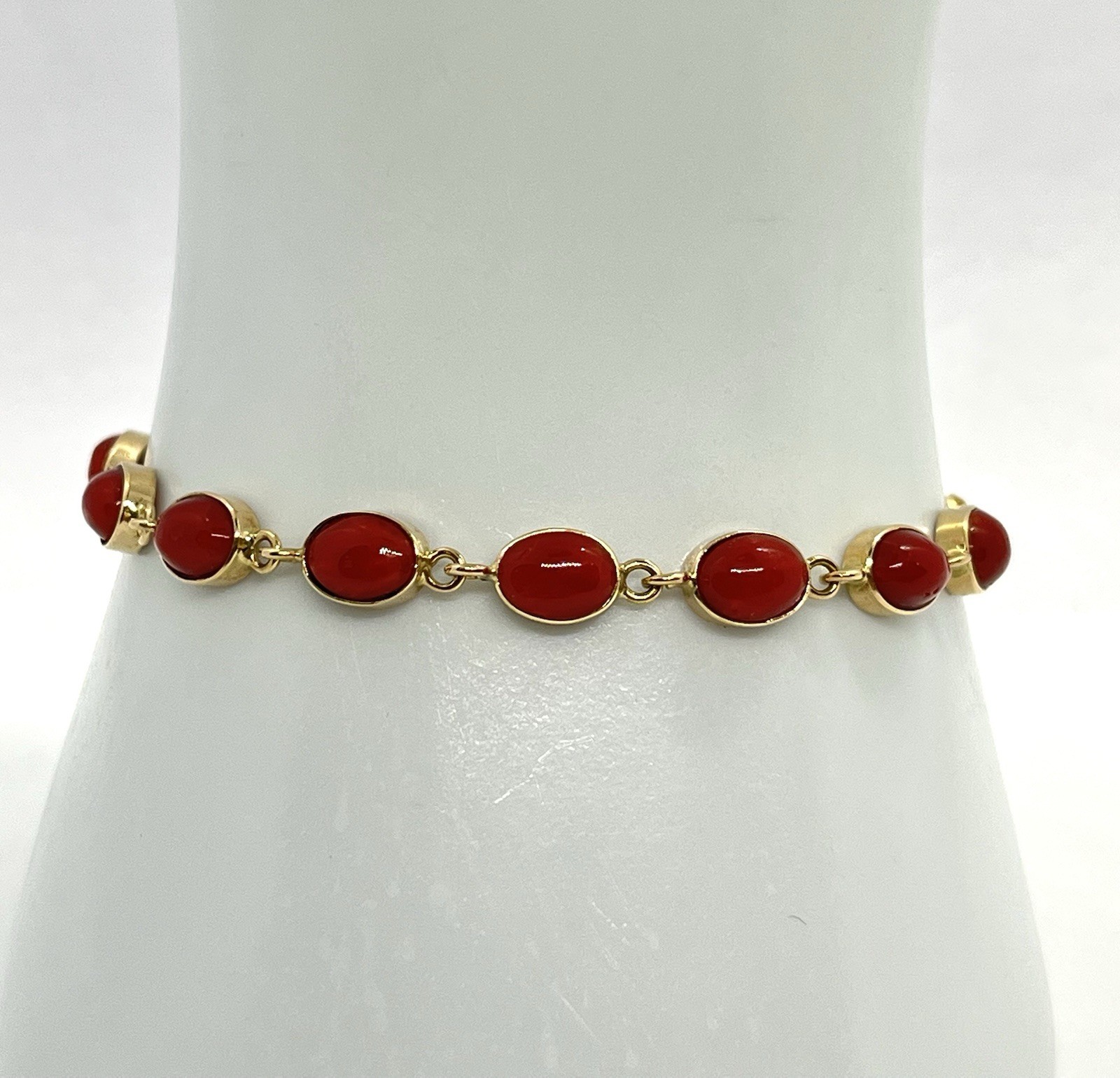 14kt Gold Bracelet with 14 Mediterranean Red Coral Cabochons 5x6mm – 17cm
