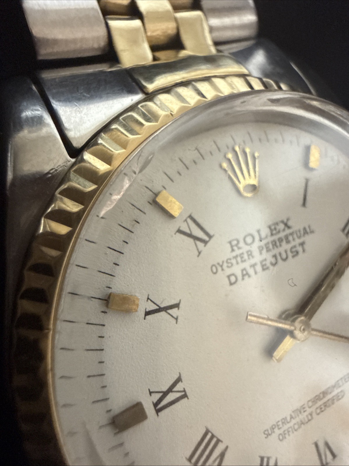 VINTAGE 1969 Rolex DATEJUST 1601- white Roman Dial Runs Keeps Time NEEDS SERVICE