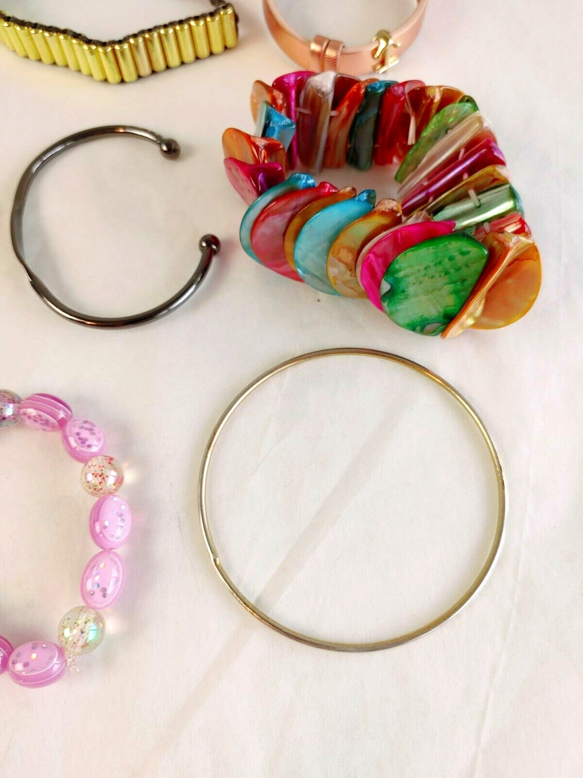 Mixed Lot of 18 Bracelets Bangle, Stretch, Charm, Cuff & Band As Pictured #17544