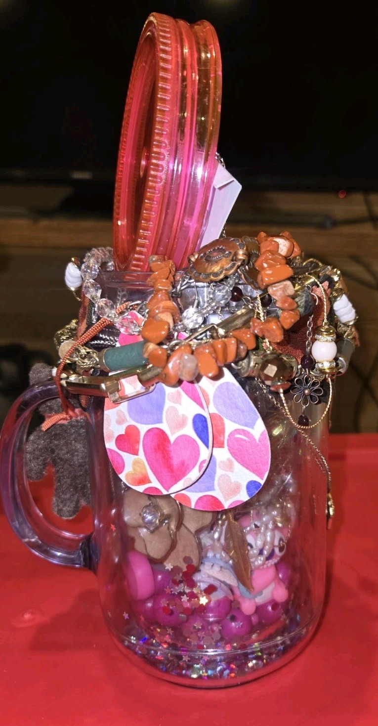 PINK💝PARADISE~MYSTERY JEWELRY JAR~VINTAGE 2 NOW~PACKED FULL/WEARABLE PIECES