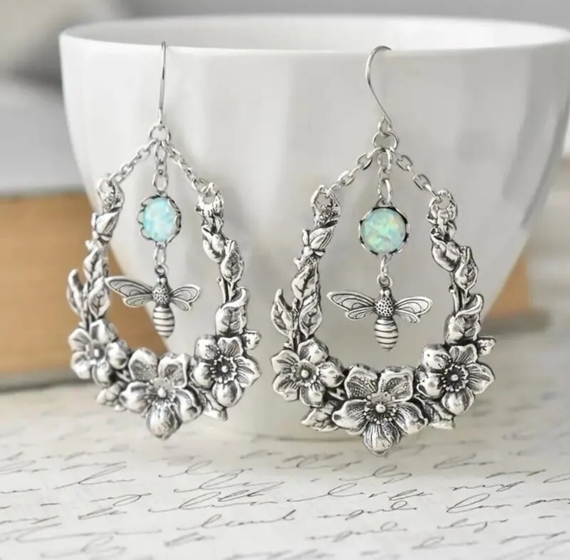 Women Vintage Bee Flower Pendant Drop Earrings Hollow Water Drop Shape Pendant