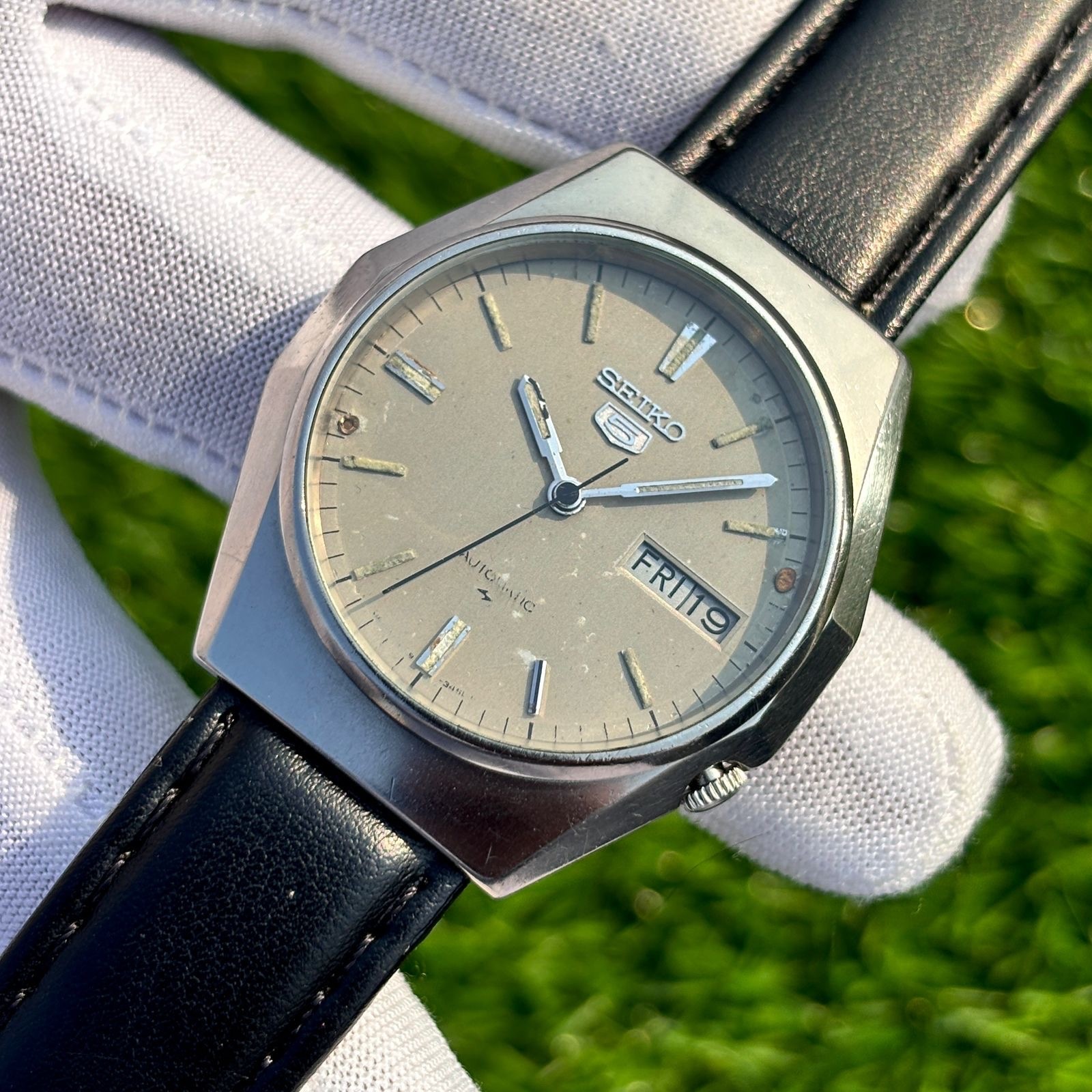 Vintage Seiko 5 Soft Skin Dial Automatic Japan Made Men’s Watch 7009-8830