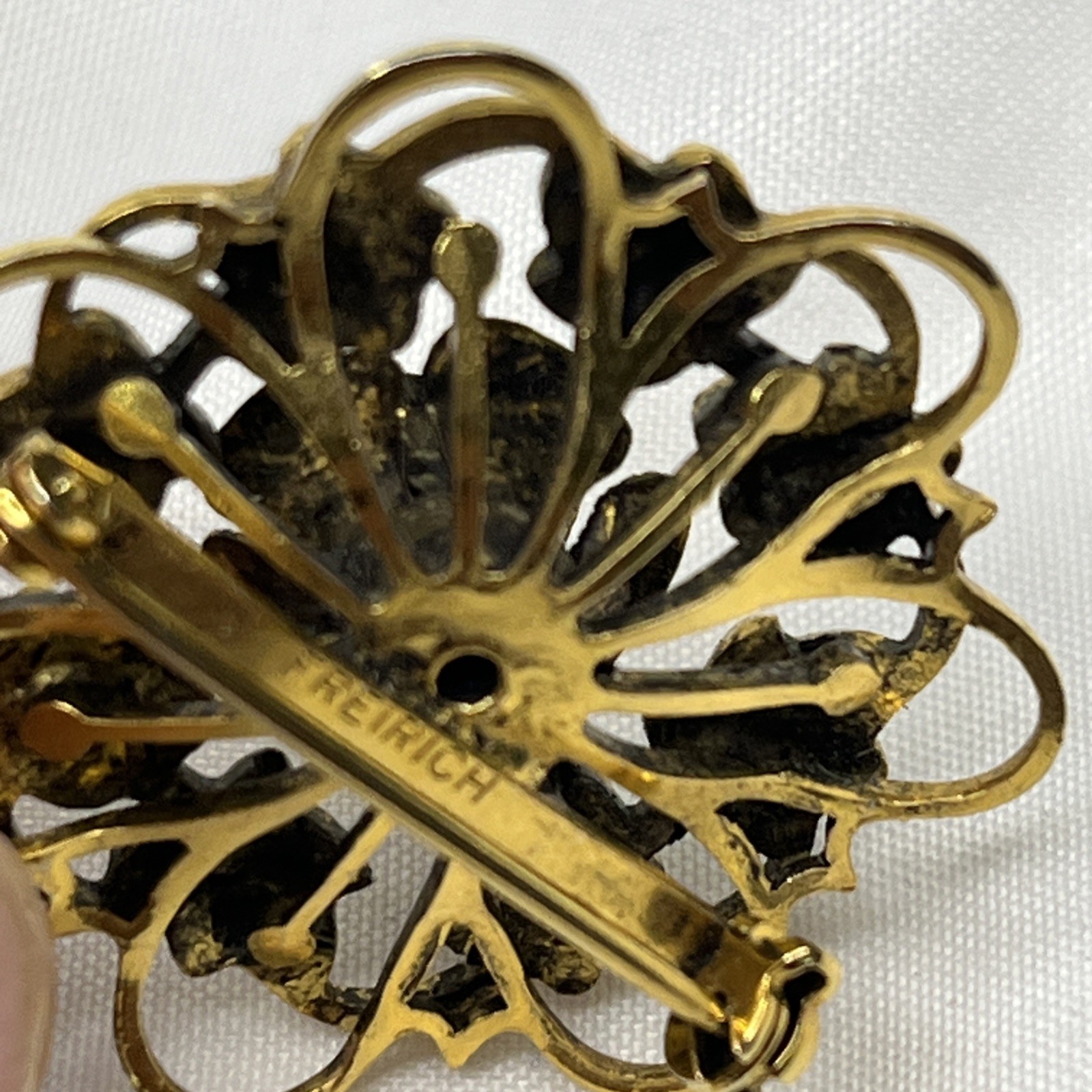 Vintage Wreath Leaves Brooch Singed~Freirich Gold Tone & Faux Pearl Victorian