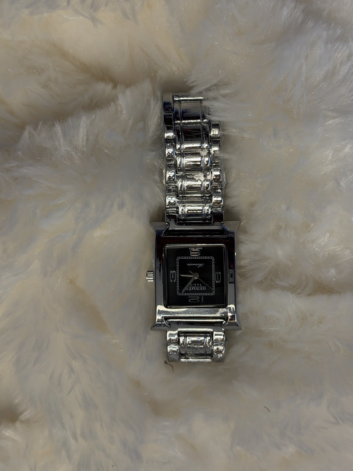Hemes Quartz Rectangle Wristwatch Black Dial Silver Metal Bracelet