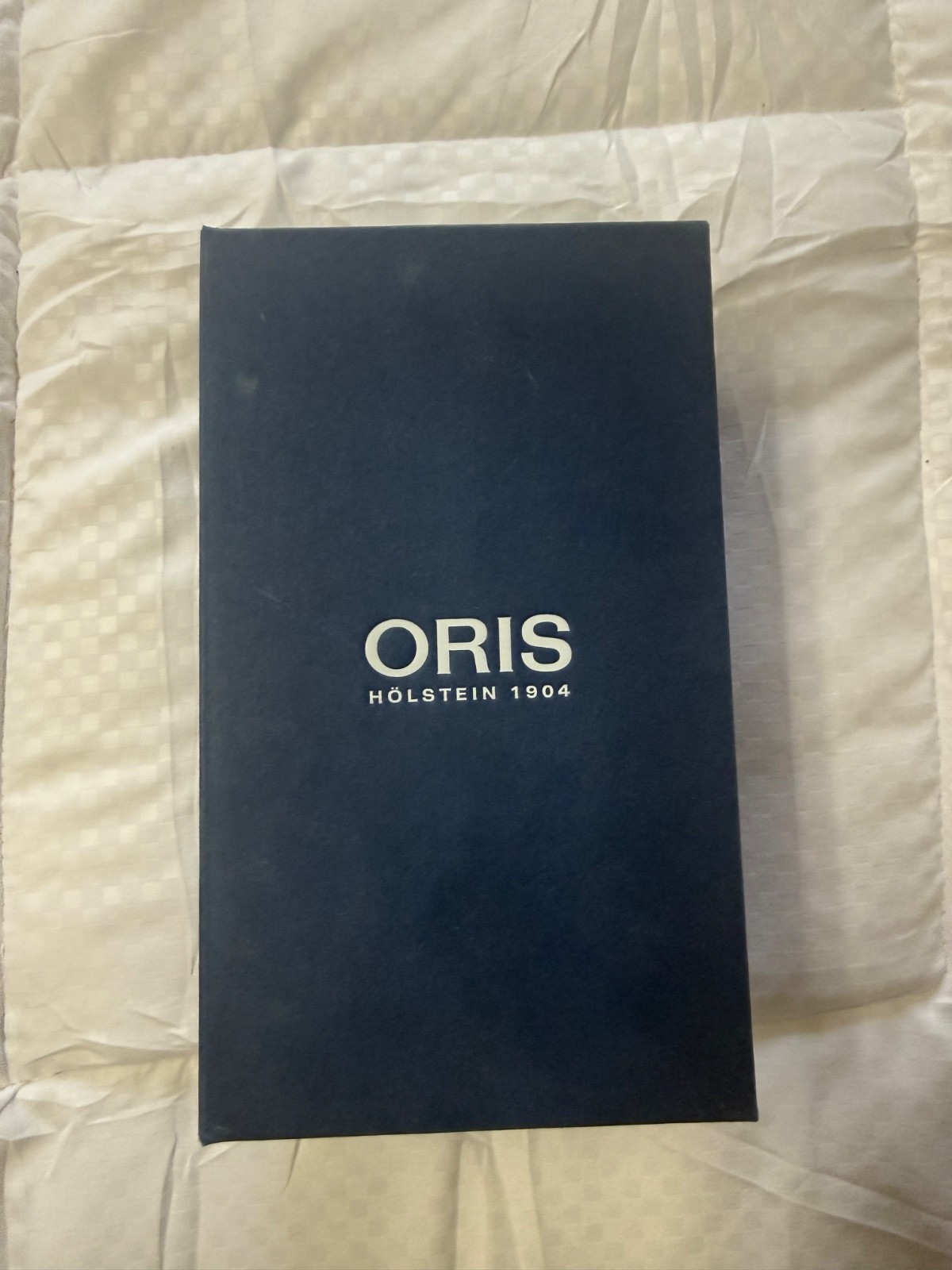 ORIS Aquis Date Relief – Red – w/box