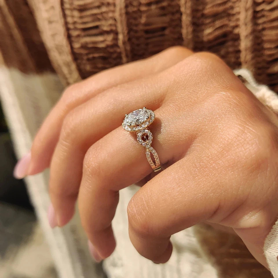 2.80 CT Oval-Cut EF/VS1 Lab Grown Diamond Halo Engagement Ring 14K Yellow Gold