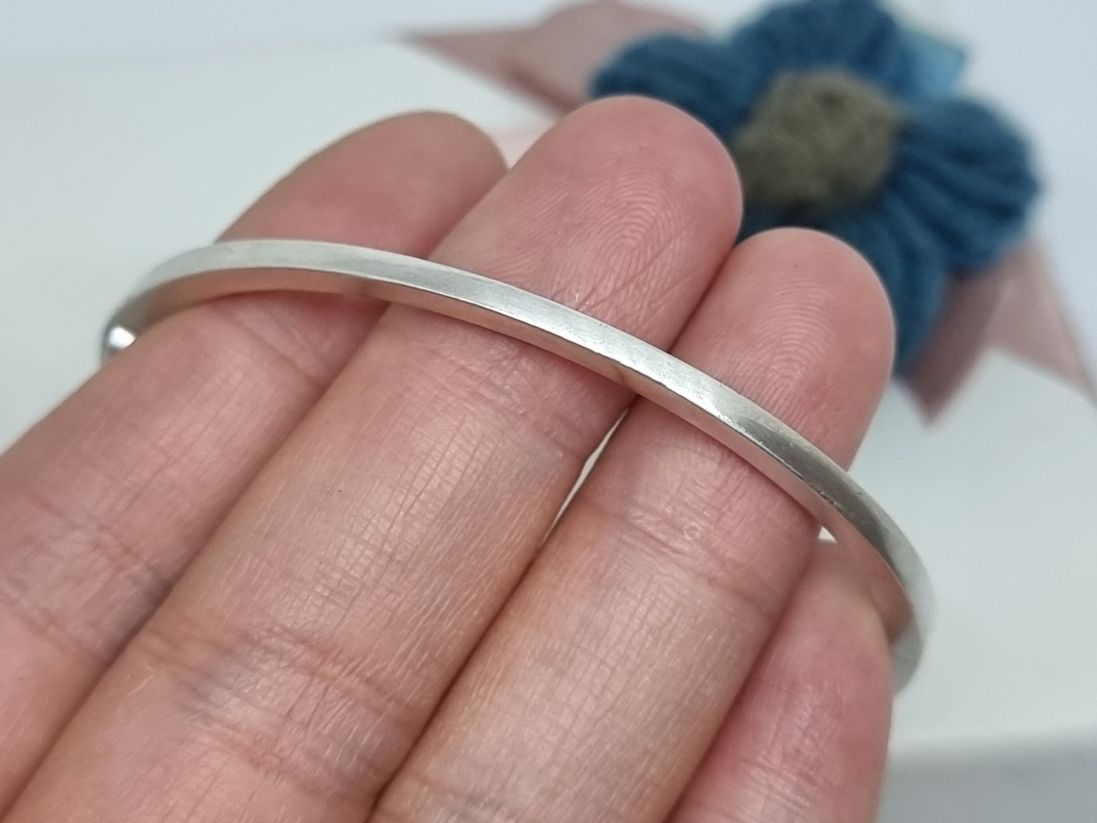 BOXED Genuine Pandora Silver Sparkling Bow Bangle Size 1 💕 16cm