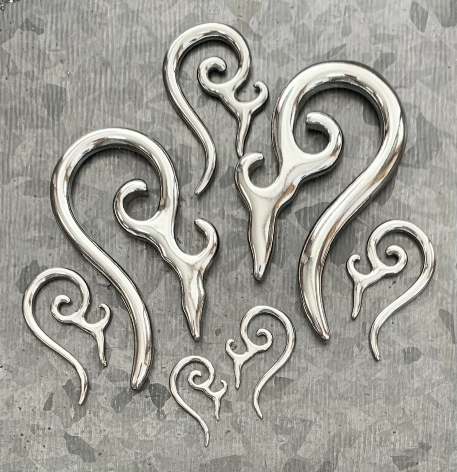 PAIR Steel Tribal Tapers Expanders Plugs Gauges Guages Body Jewelry Hangers