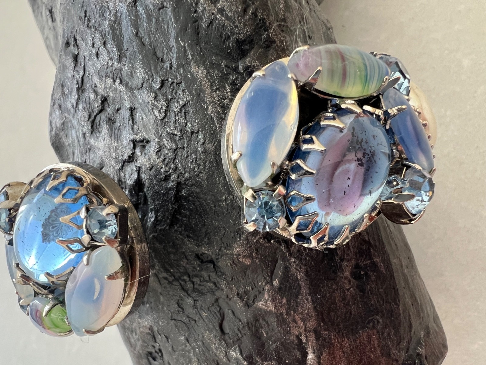 A132 Vintage Juliana Blue Glass Givre Cabochon Pearl Silve Clamper Bracelet