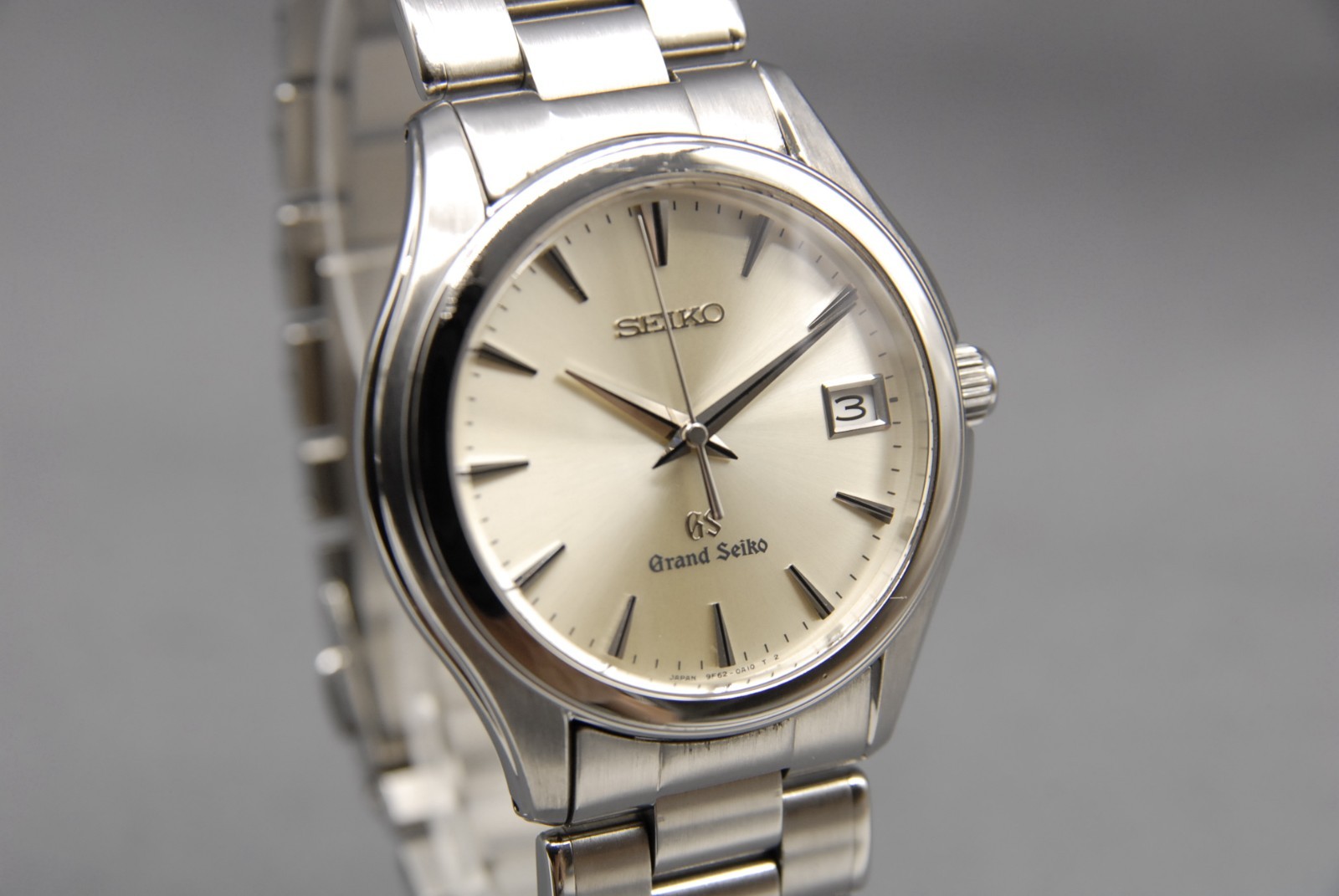 1999 [Near MINT] GRAND SEIKO 9F62-0A10 GS 35mm Silver Dial Date QZ Men’s Watch