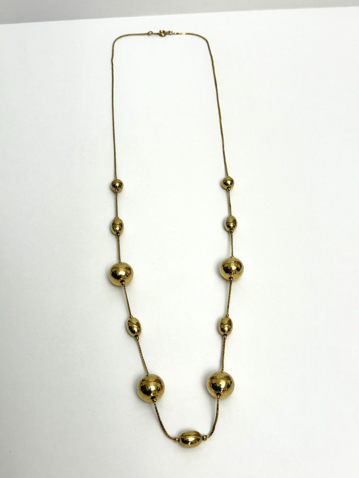 Beautiful Vintage Gold Tone Station Bead Necklace