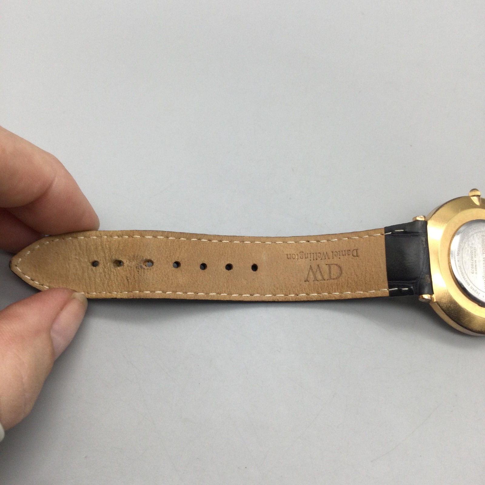 Daniel Wellington Classic B3BR4 Womens Watch 36mm Gold Tone Leather New Battery