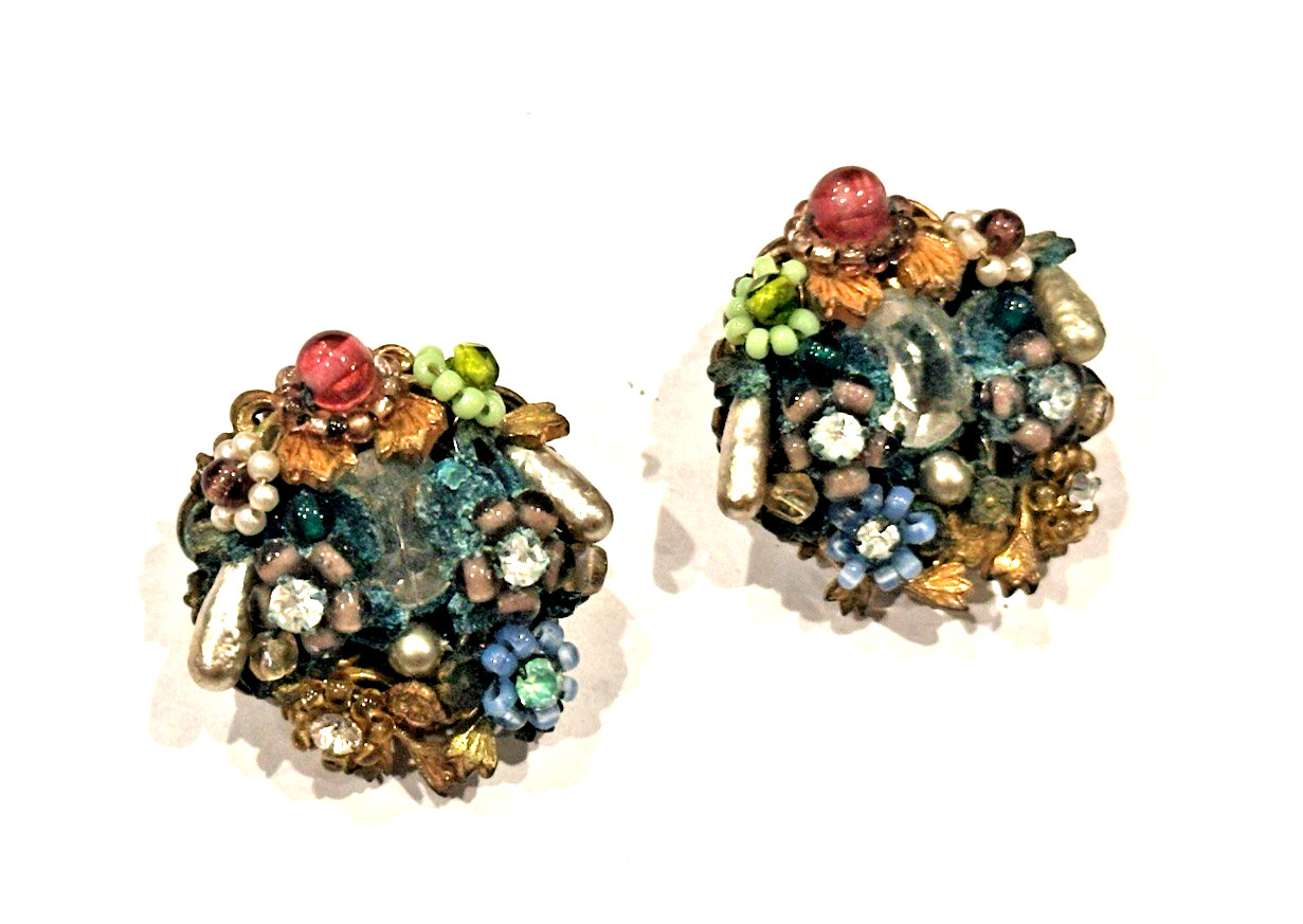 KRAMER SHINY & BRUSHED GOLD BEAD BUTTON VINTAGE RETRO MCM CLIP ON 1″ EARRINGS EU