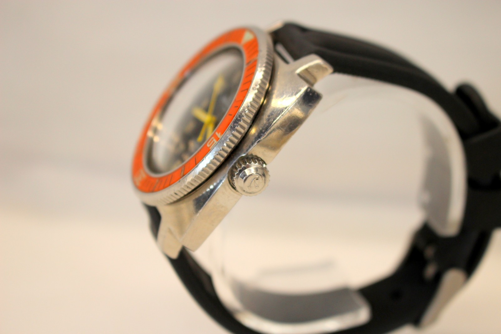 vintage 70’s AQUADIVE Caribbean 1000 Automatic DIVE watch JENNY CASE Gilt Dial