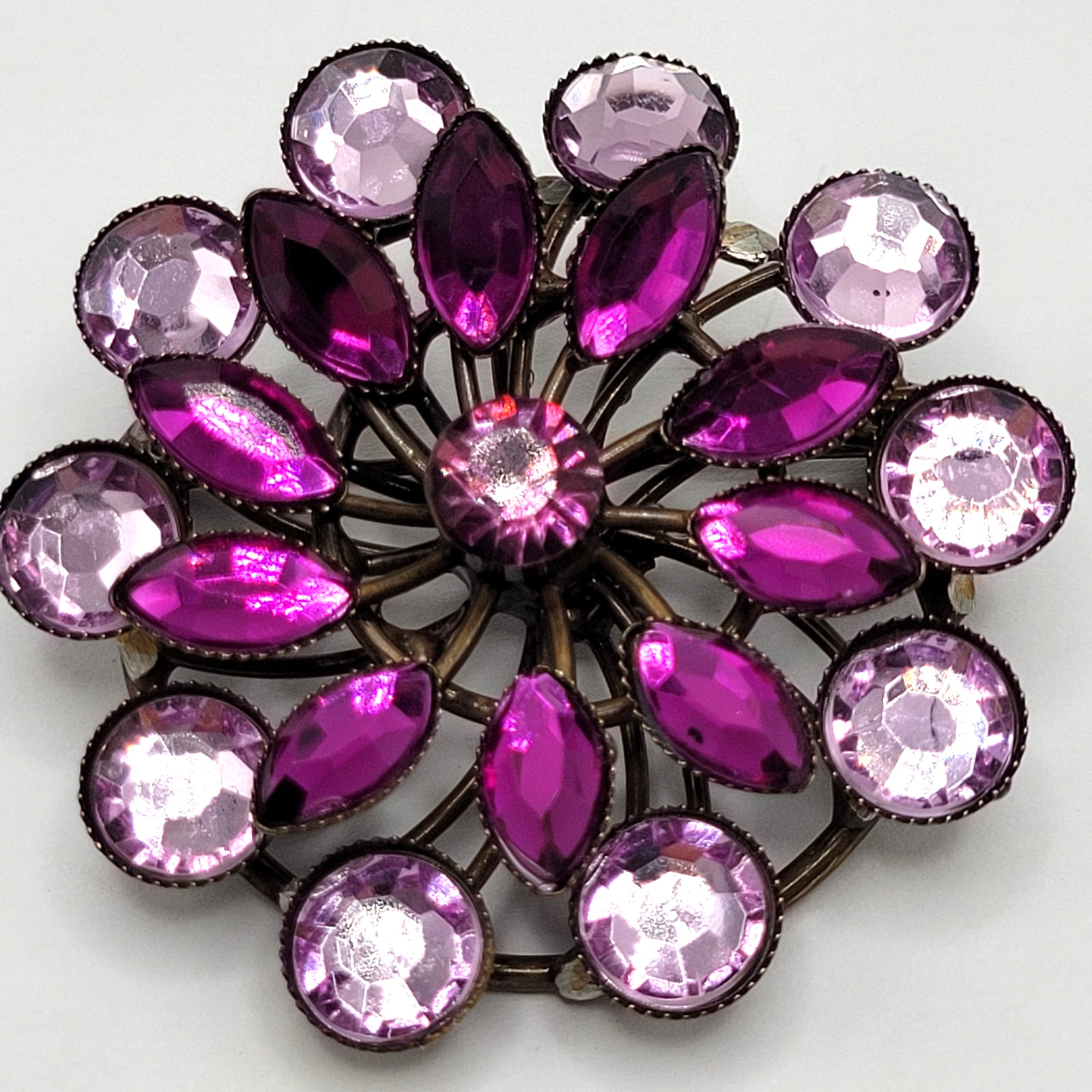 Purple Shades Floral Design Faceted Glass Rhinestone Metal Costume Brooch Pin