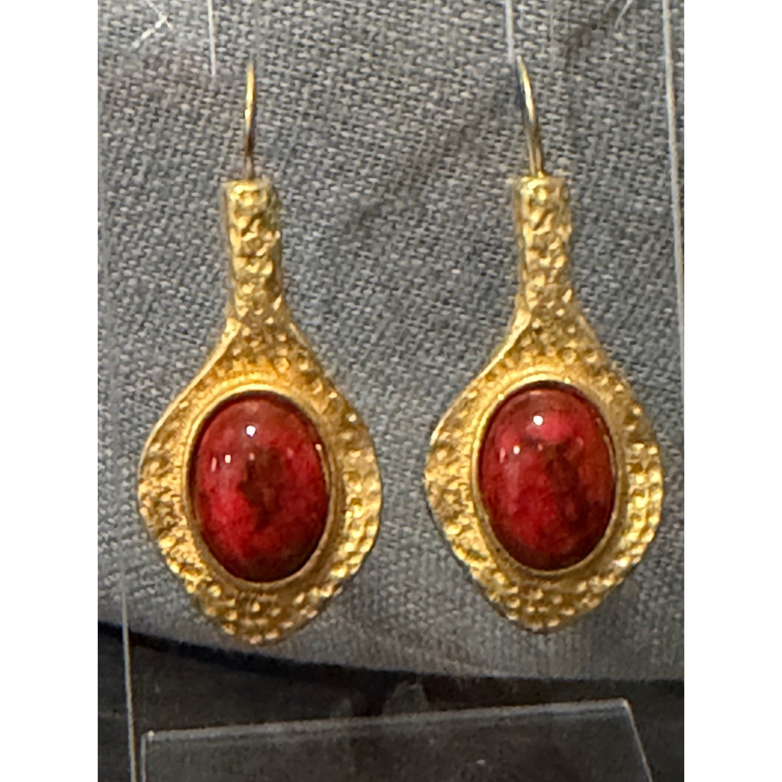 Robert Rose Hammered Gold Tone Marbled Red Cabochon Drop Earrings Womens