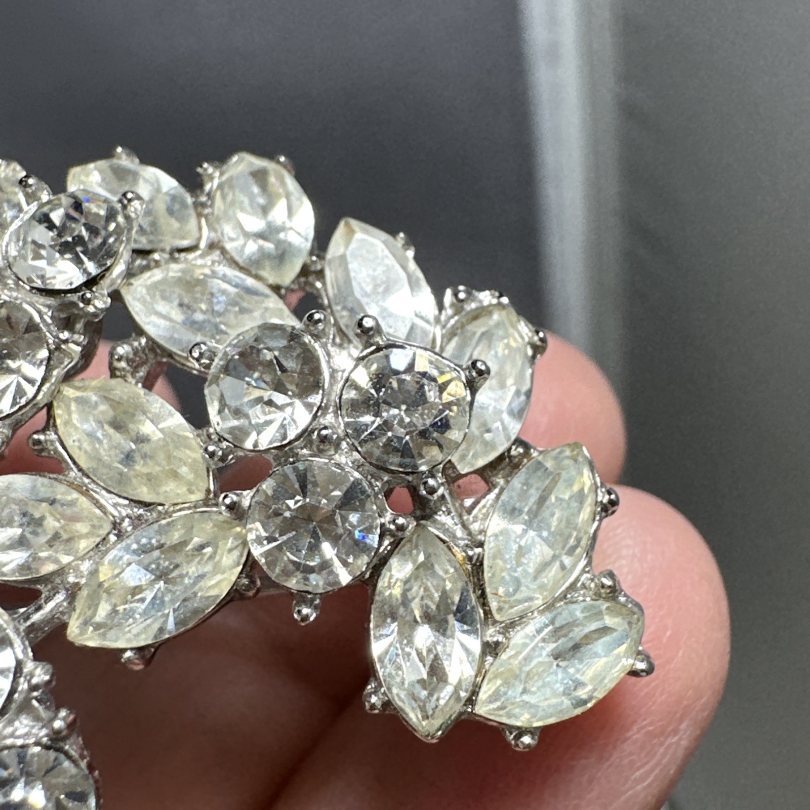 CROWN TRIFARI Alfred PHILIPPE VINTAGE Clear Rhinestone Crescent Brooch Pin