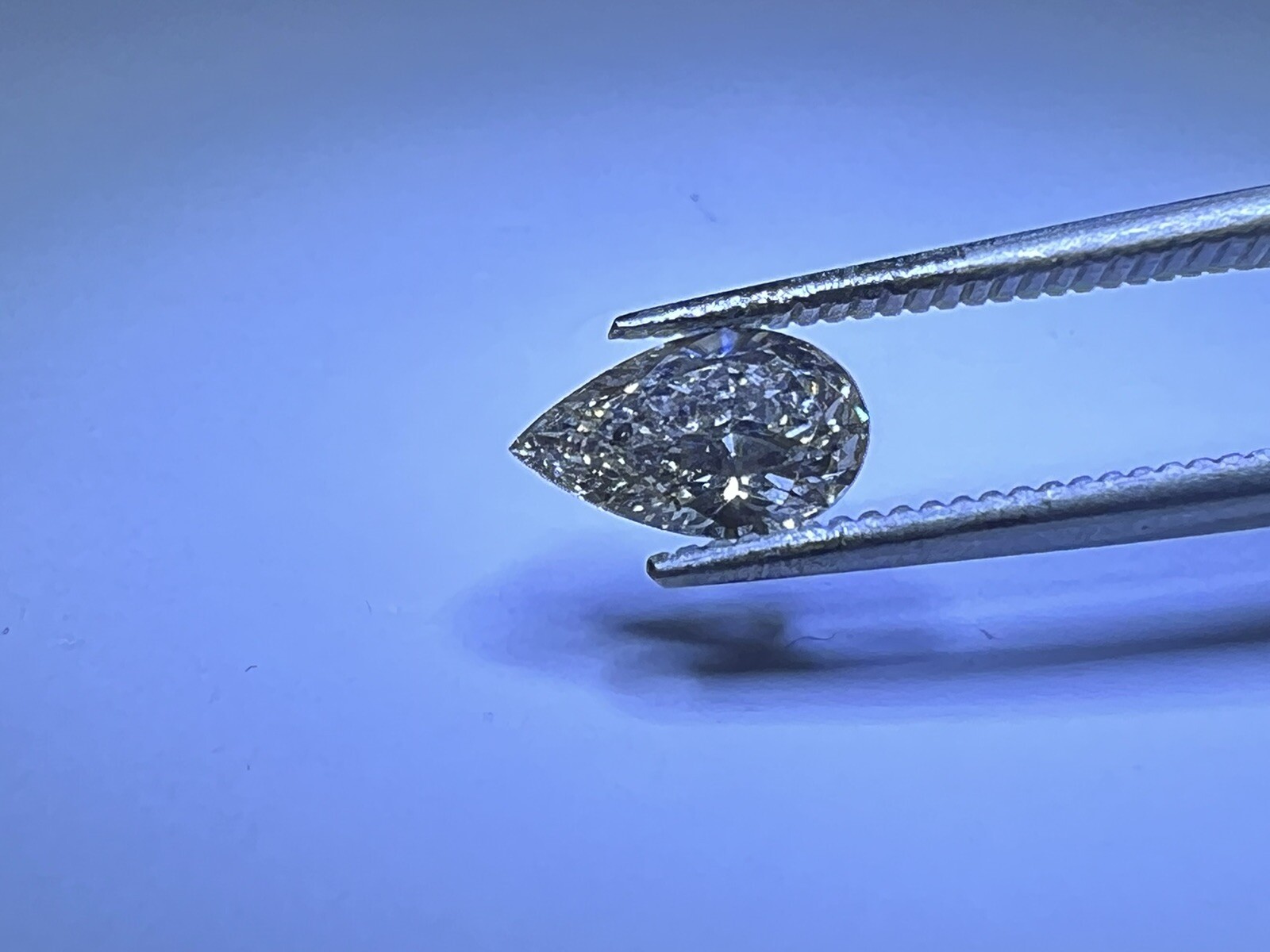 IGI,0.57 Ct,SI2 Clarity,L Color ,Pear Cut Natural Diamond!