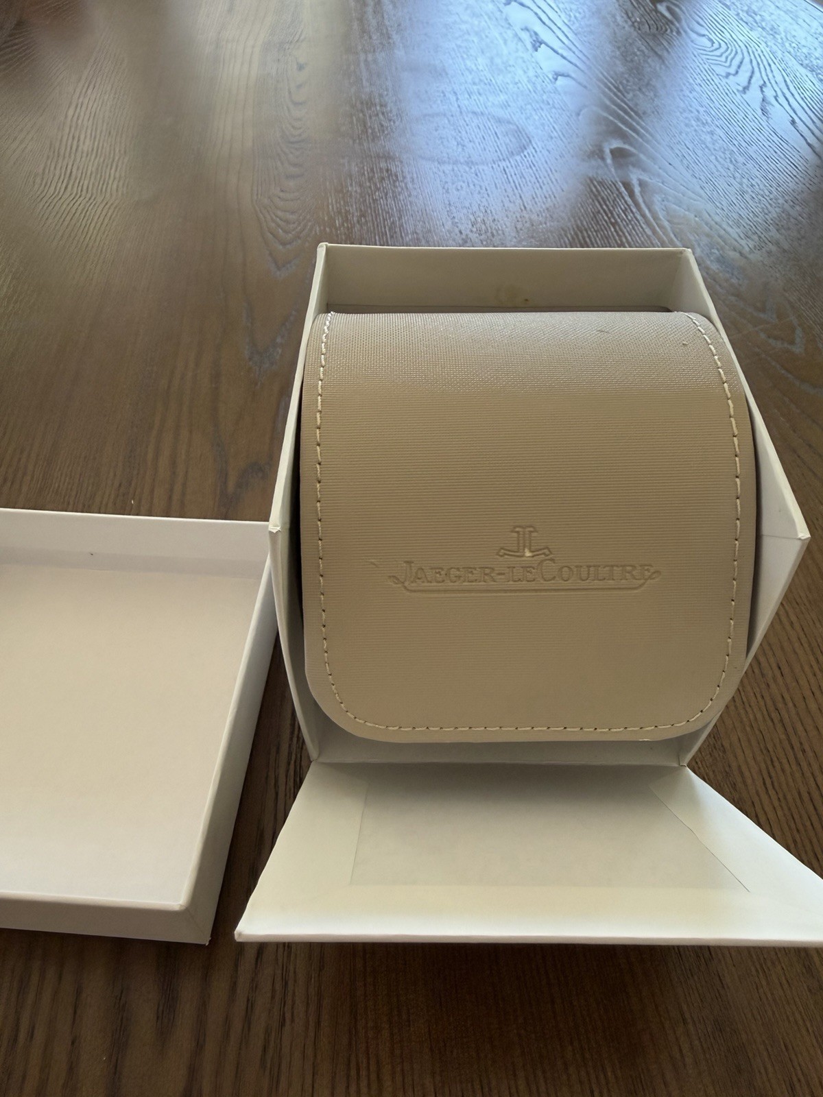 New Jaeger LeCoultre Watch Travel Case Box Set Beige Leather w/ Paper Box
