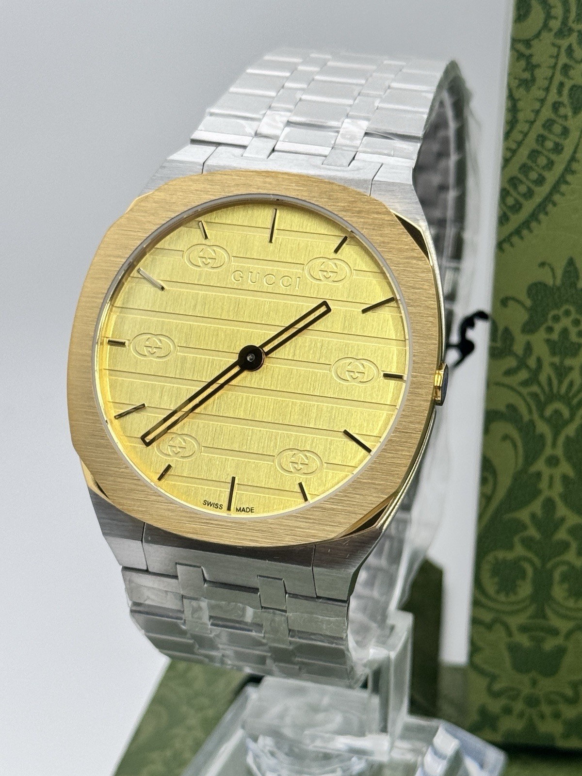 New Gucci 25H Golden Brass Dial YA163405 38mm Swiss Quartz Men’s Watch – Silver