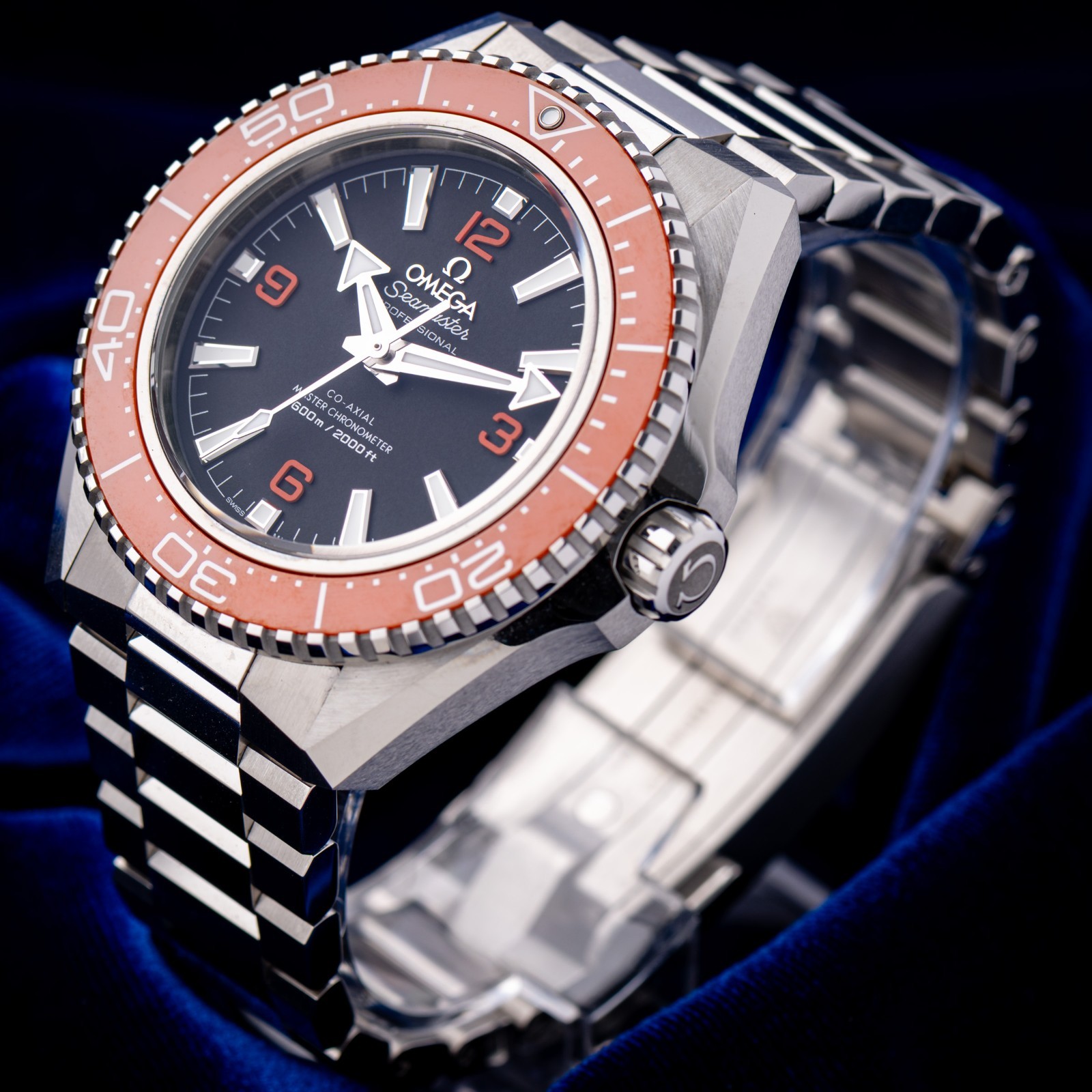 2026 OMEGA Seamaster Planet Ocean 600M 42mm 217.30.42.21.01.003 w/ BOX & PAPERS