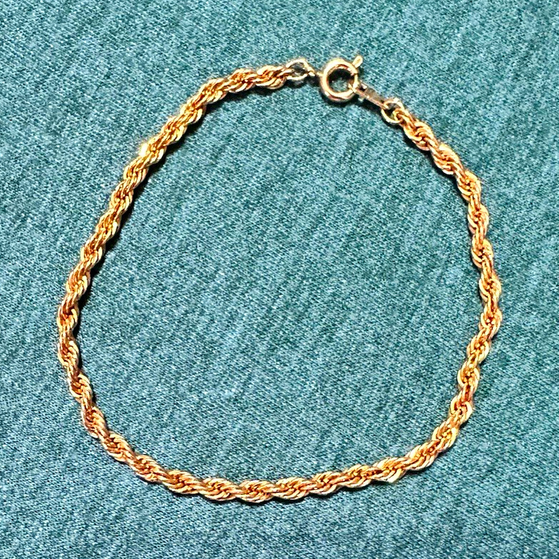 Gold Tone Rope Chain Bracelet with Spring Ring Clasp, No Stone