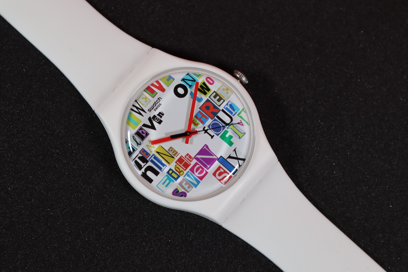 SWATCH SWISS MADE, MODEL MULTI COLLAGE, SUOW132 NEW WHITE DIAL QUARTZ UNISEX
