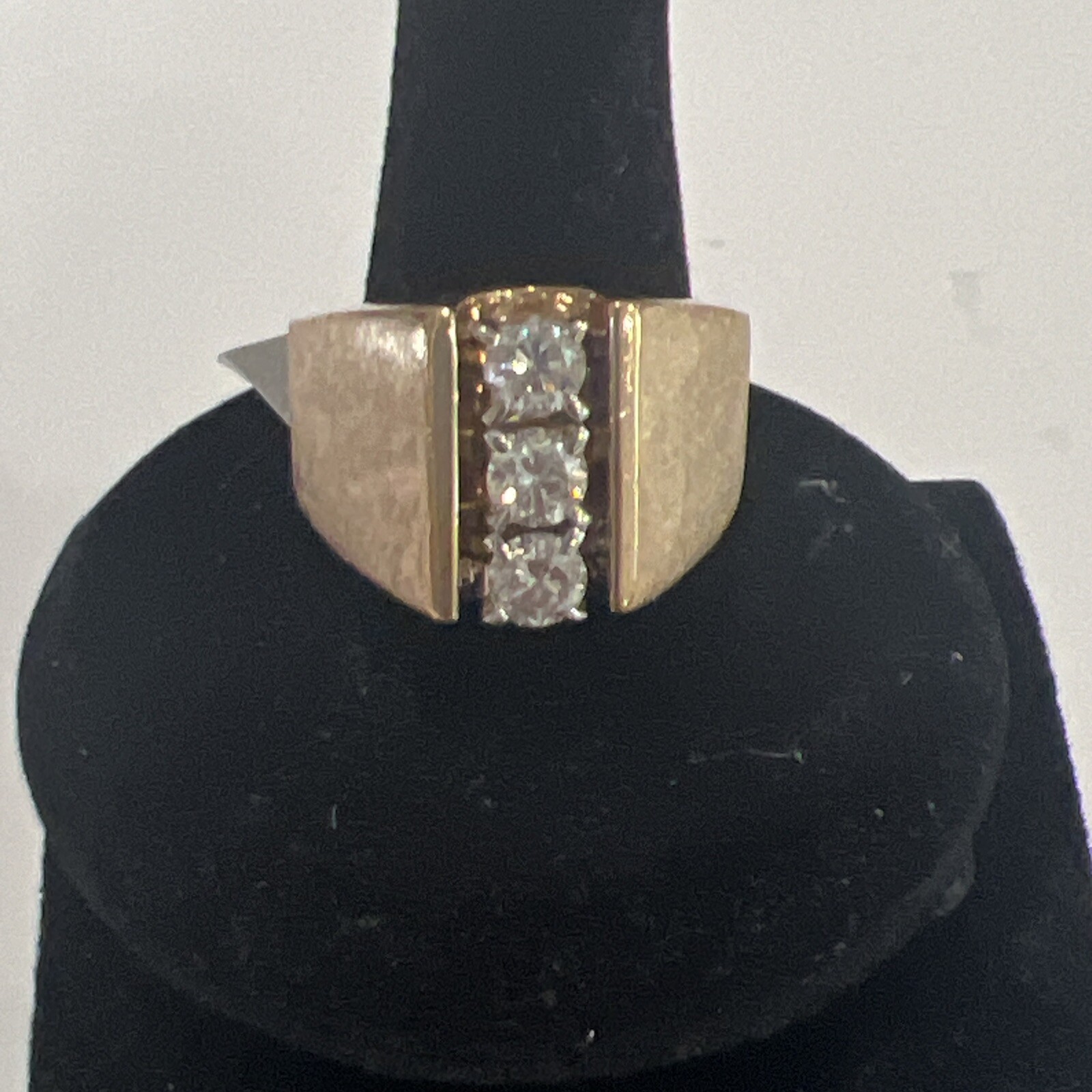 Men’s 10 KT Solid Gold 3 Diamond’s Large BRUSHED Band RING Size 10 STAMPED NEW