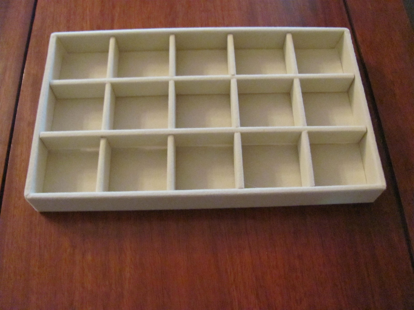 PRE-OWNED LOT OF 3 DIFF. JEWELRY TRAYS (8.25 L X 5″ W EACH)