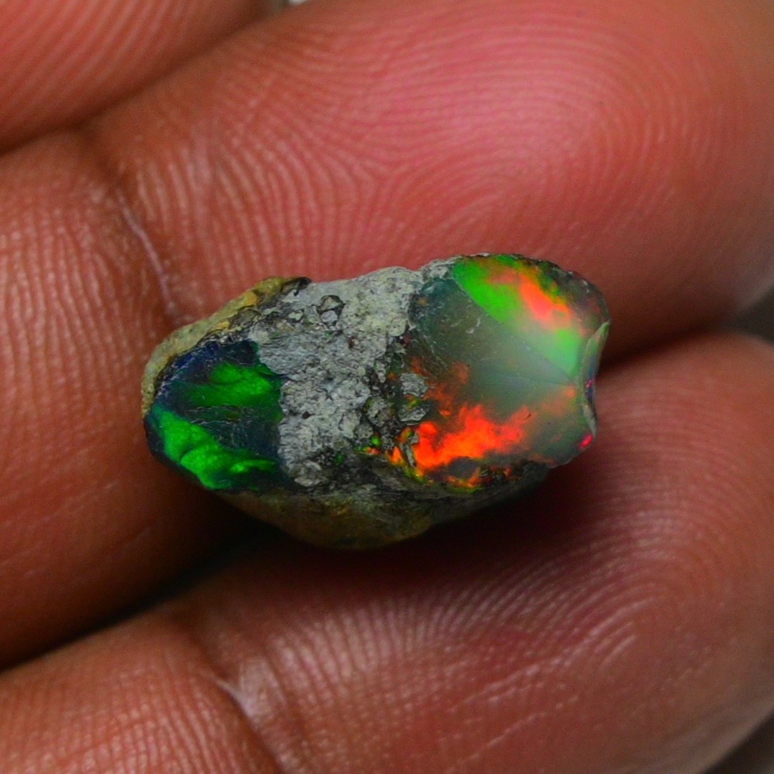 Ethiopian Black Opal Rough Natural 10.00 Carats 18X16 mm Gemstone For Jewelry