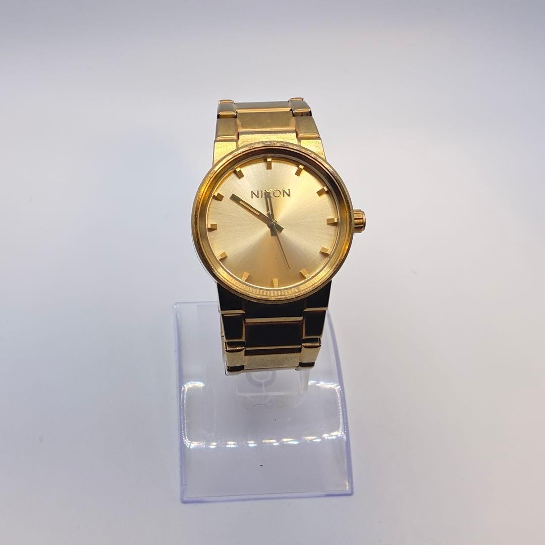 Excellent condition, fully functional ⭐️ NIXON men’s gold quartz watch w