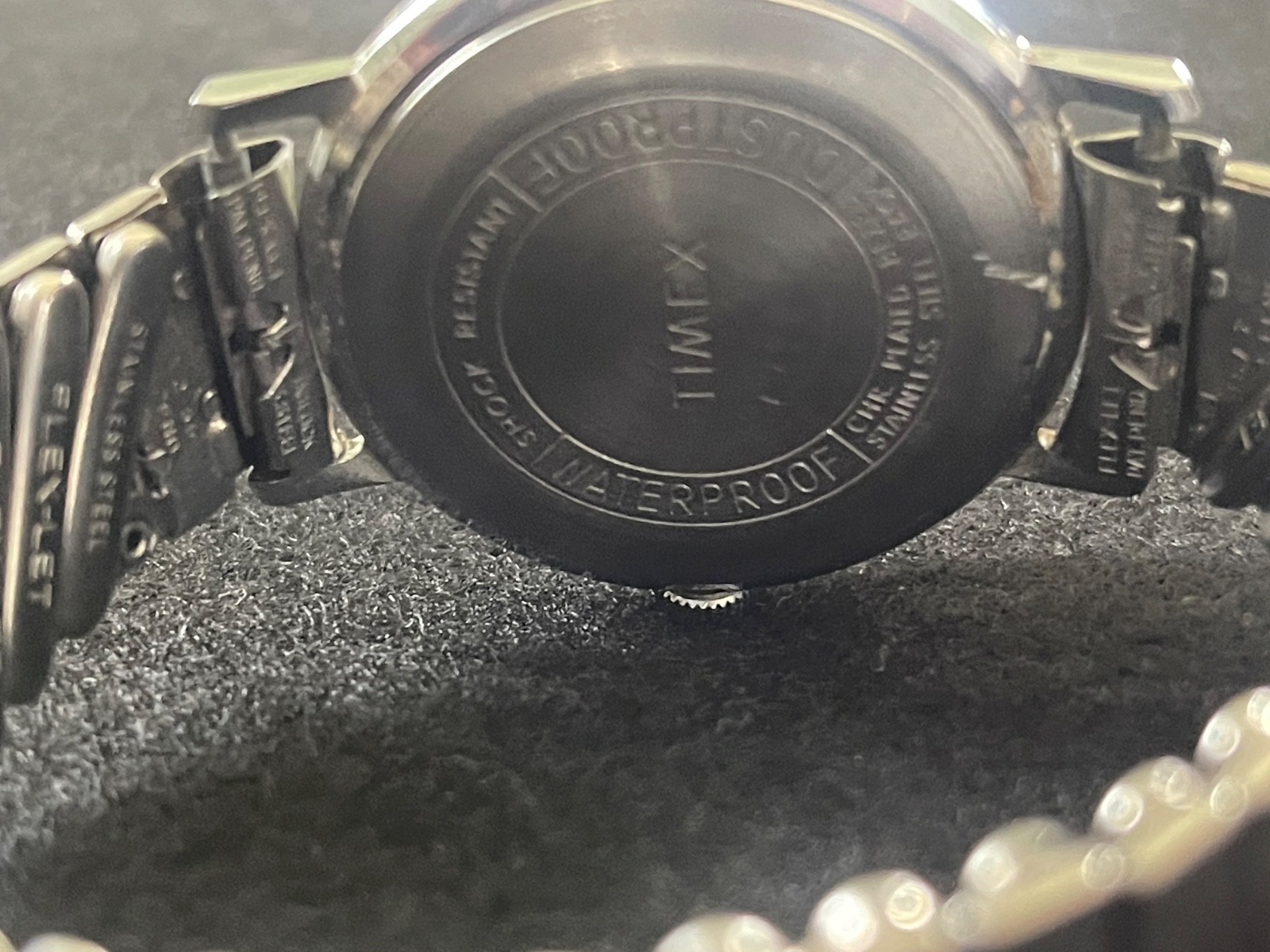 Vintage mid-1960s Timex Marlin mechanical (manual-wind) watch – working!