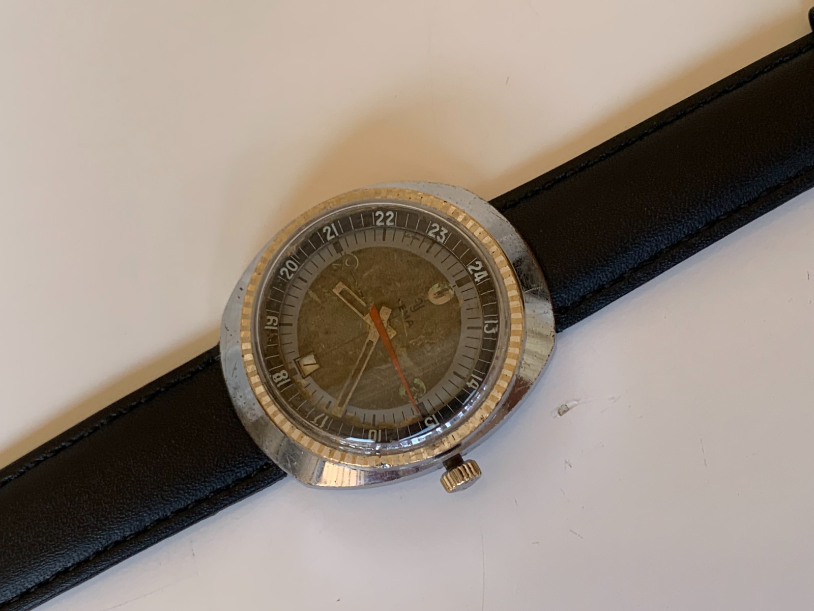 Vintage 1970s YEMA Sous-Marine Diver Watch 37mm Cushion Case Manual Wind Rare