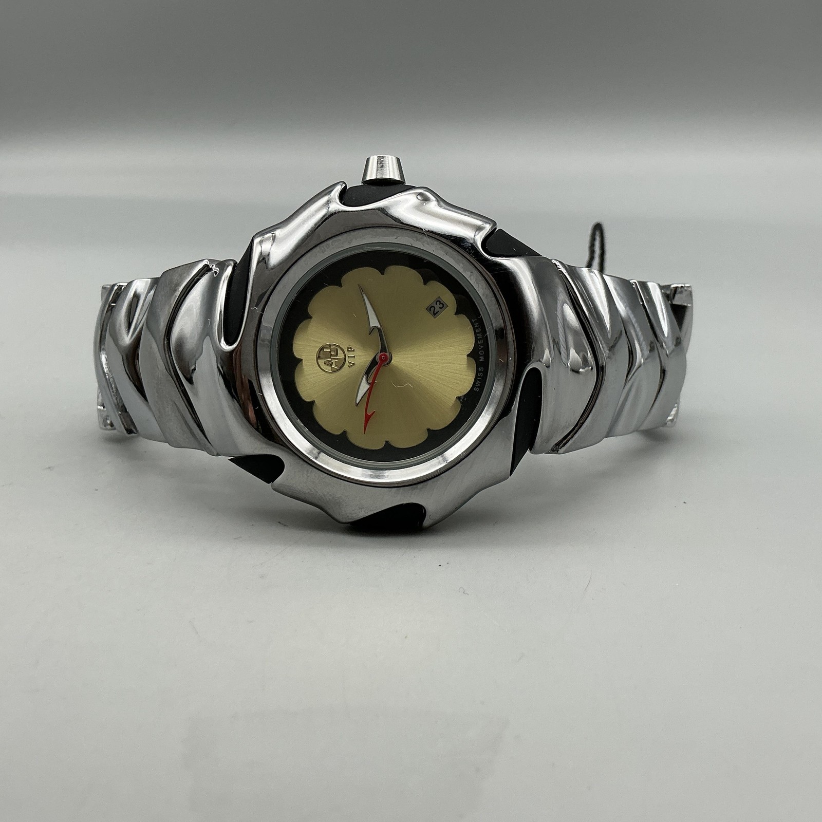 AJ VIP Mens Watch 45mm Alien Blade Date Swiss Stainless Steel New Battery 7.75″