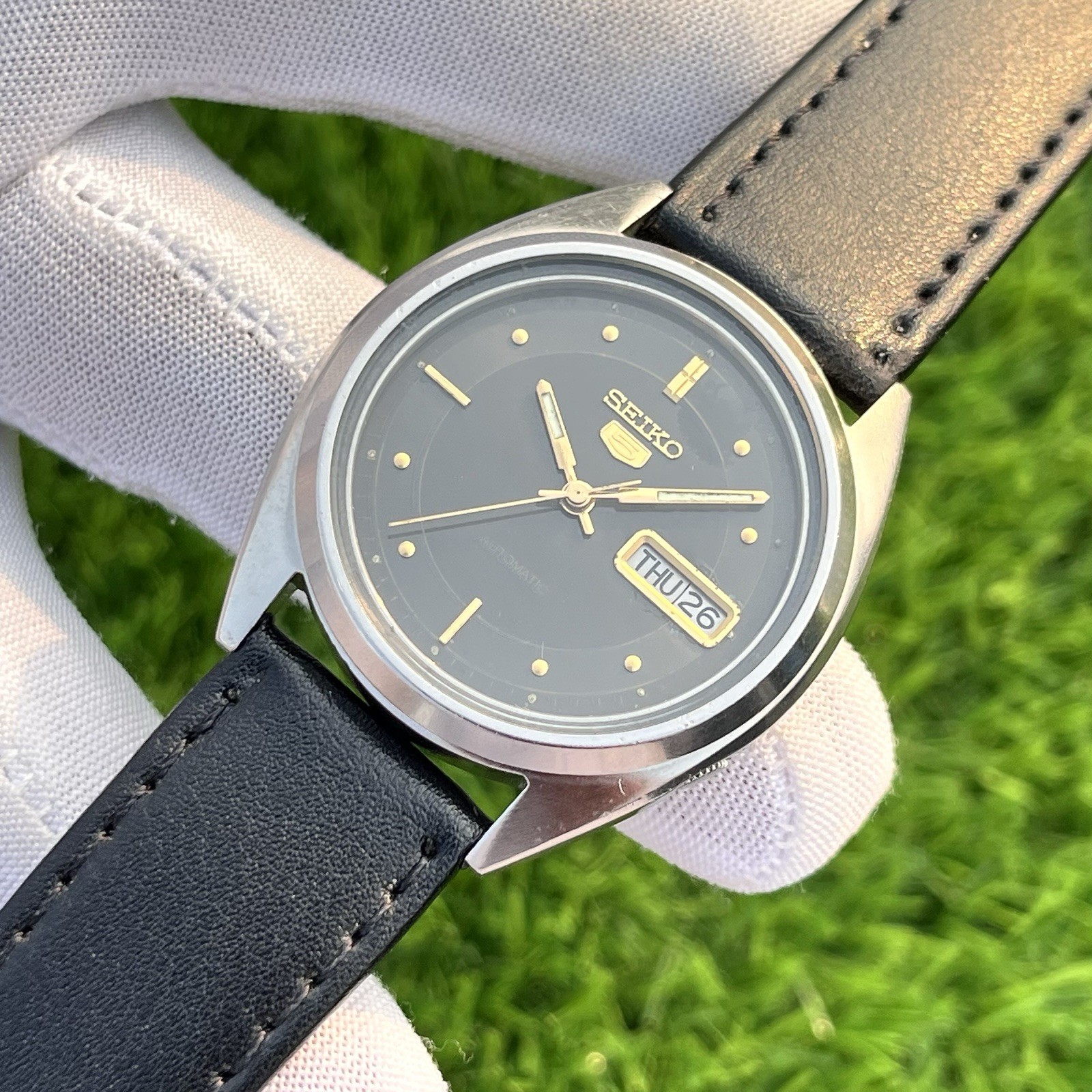 Vintage Seiko 5 Dress Formal Automatic Japan Made Men’s Watch 7009-3041
