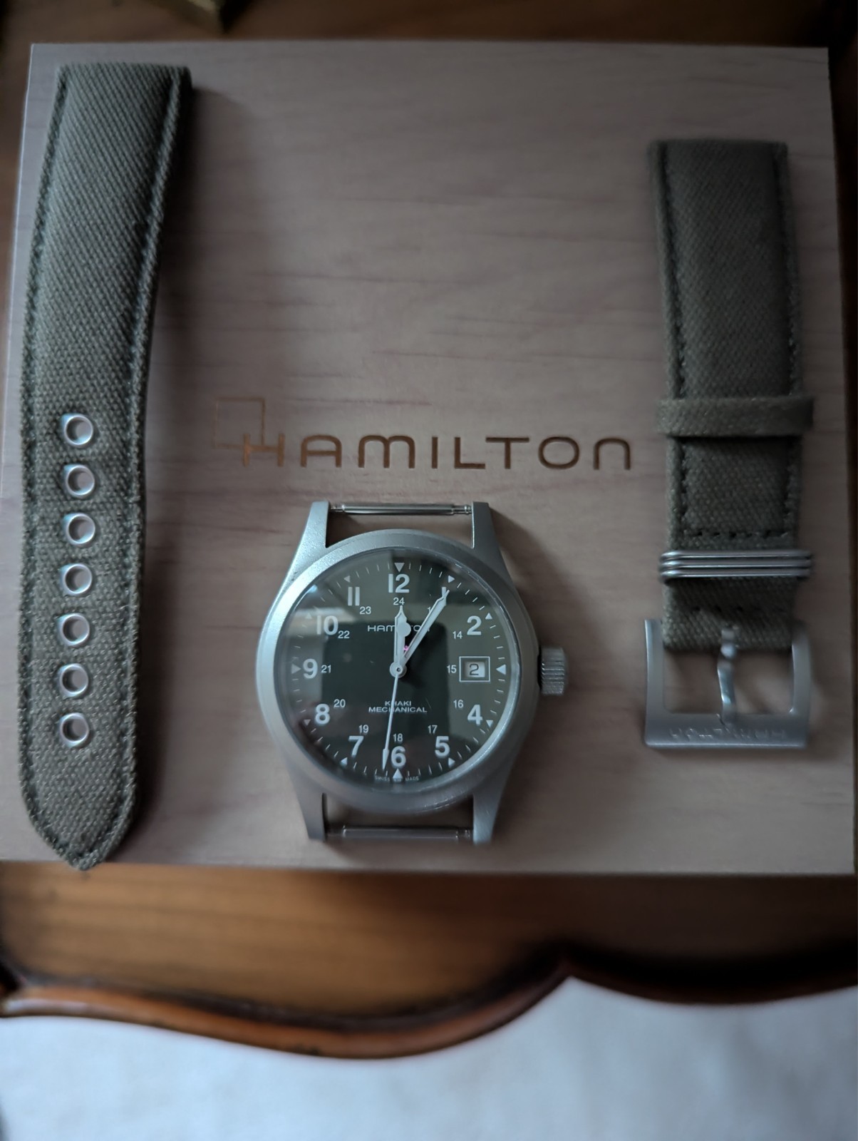 Hamilton Khaki Field Mechanical H69419363 Green ETA-2804 Date 38mm Complete Box