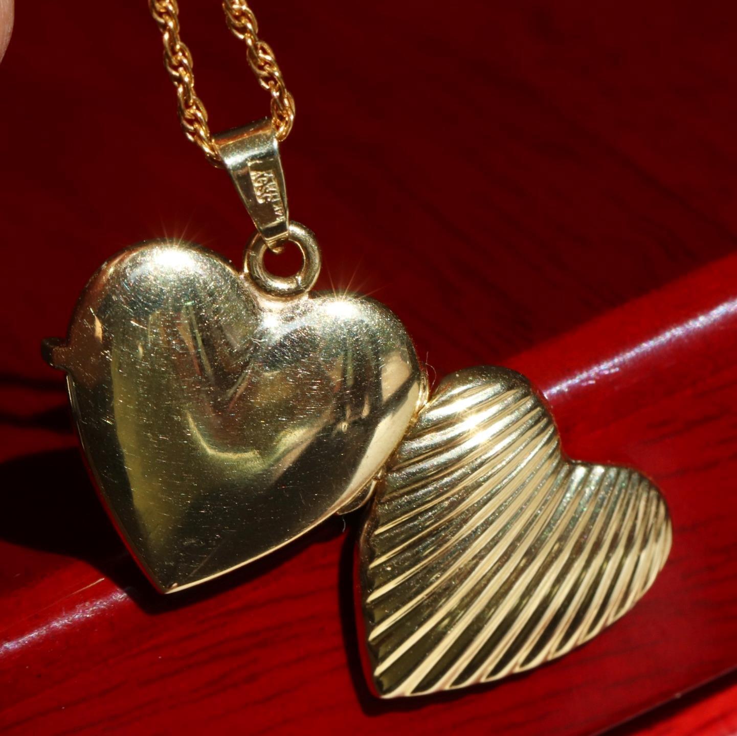 14k yellow gold pendant Italian 1.05″ heart locket charm vintage 3.85gr N3467