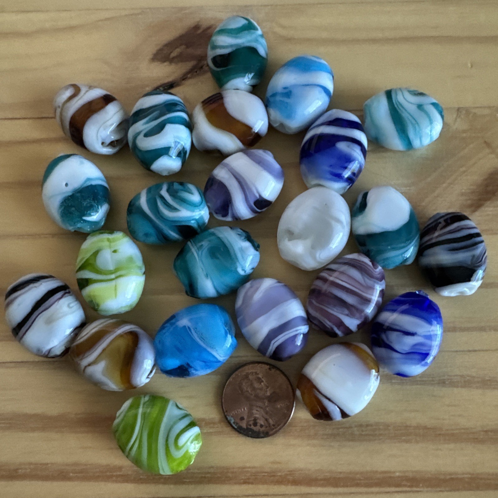23 MIXED BLUE PURPLE BROWN GREEN TEAL & WHITE OVAL SWIRL LAMPWORK BEADS 23mm
