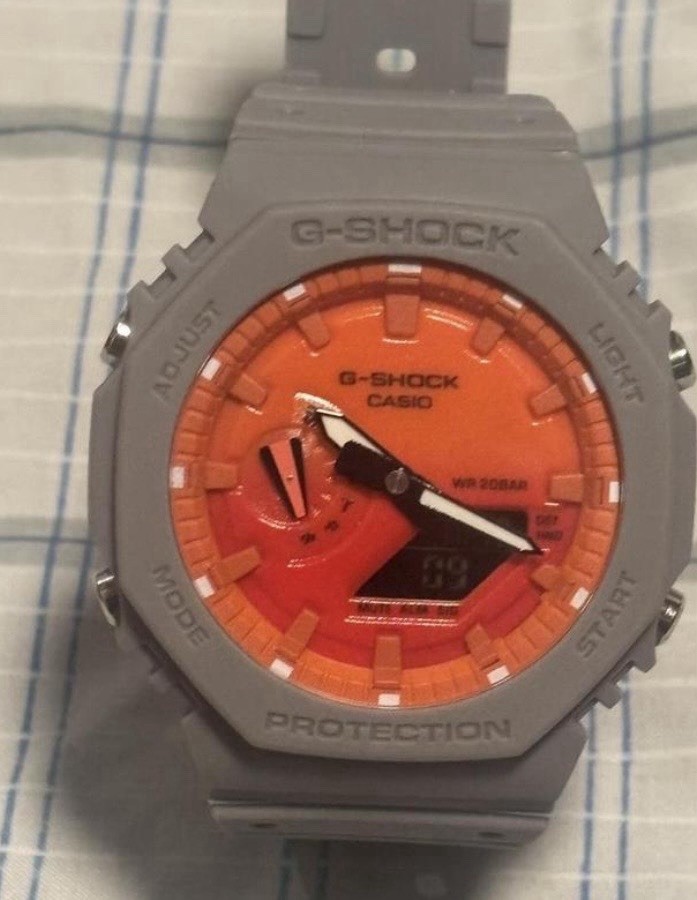 Casio G-SHOCK Unisex Watch ONLY SELLING THE GREY ONE OTHER TWO NOT FOR SALE!!