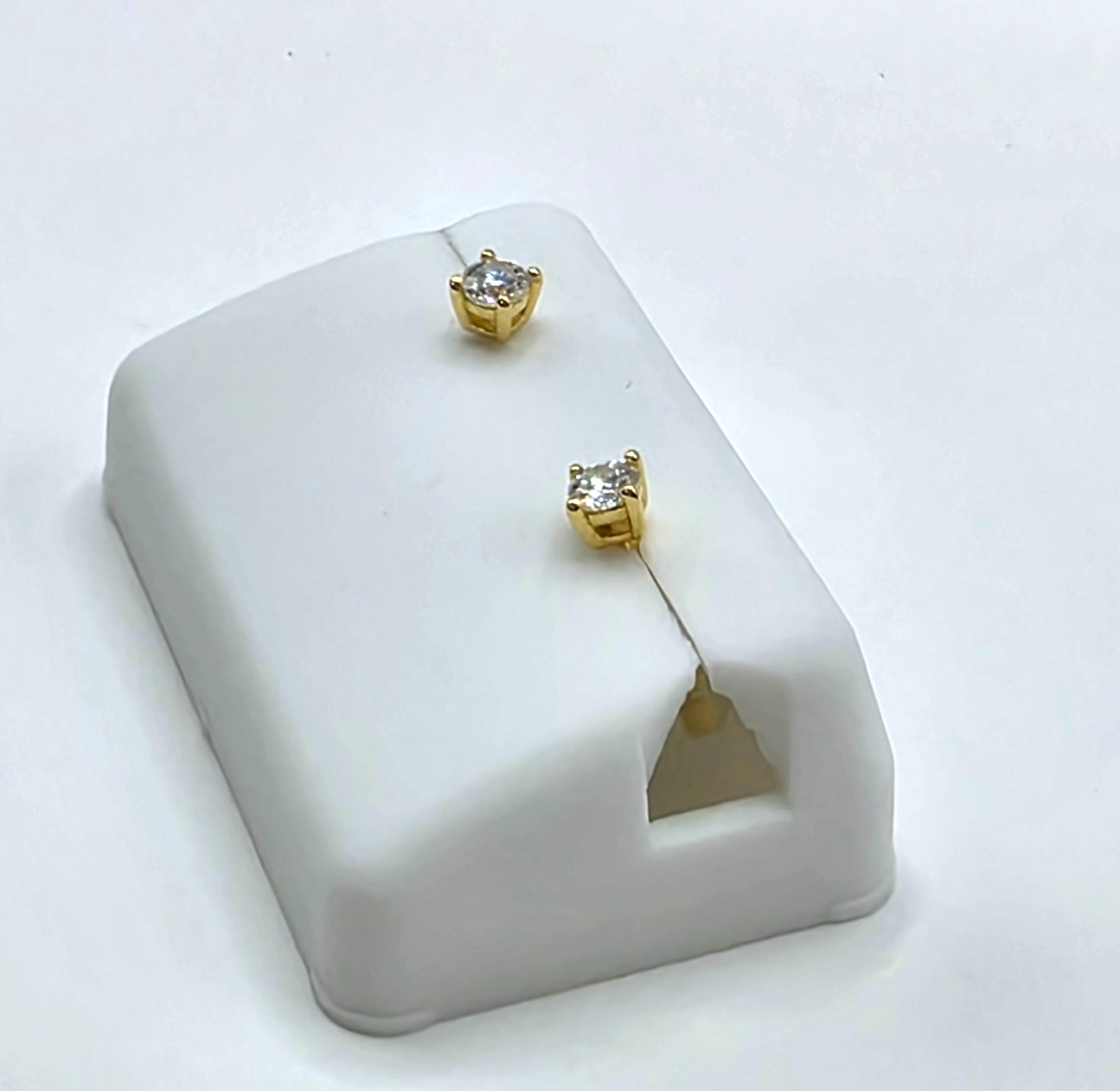 Moissanite Stud Earrings 925 Sterling Silver – Sparkling Round Cut – .25ct