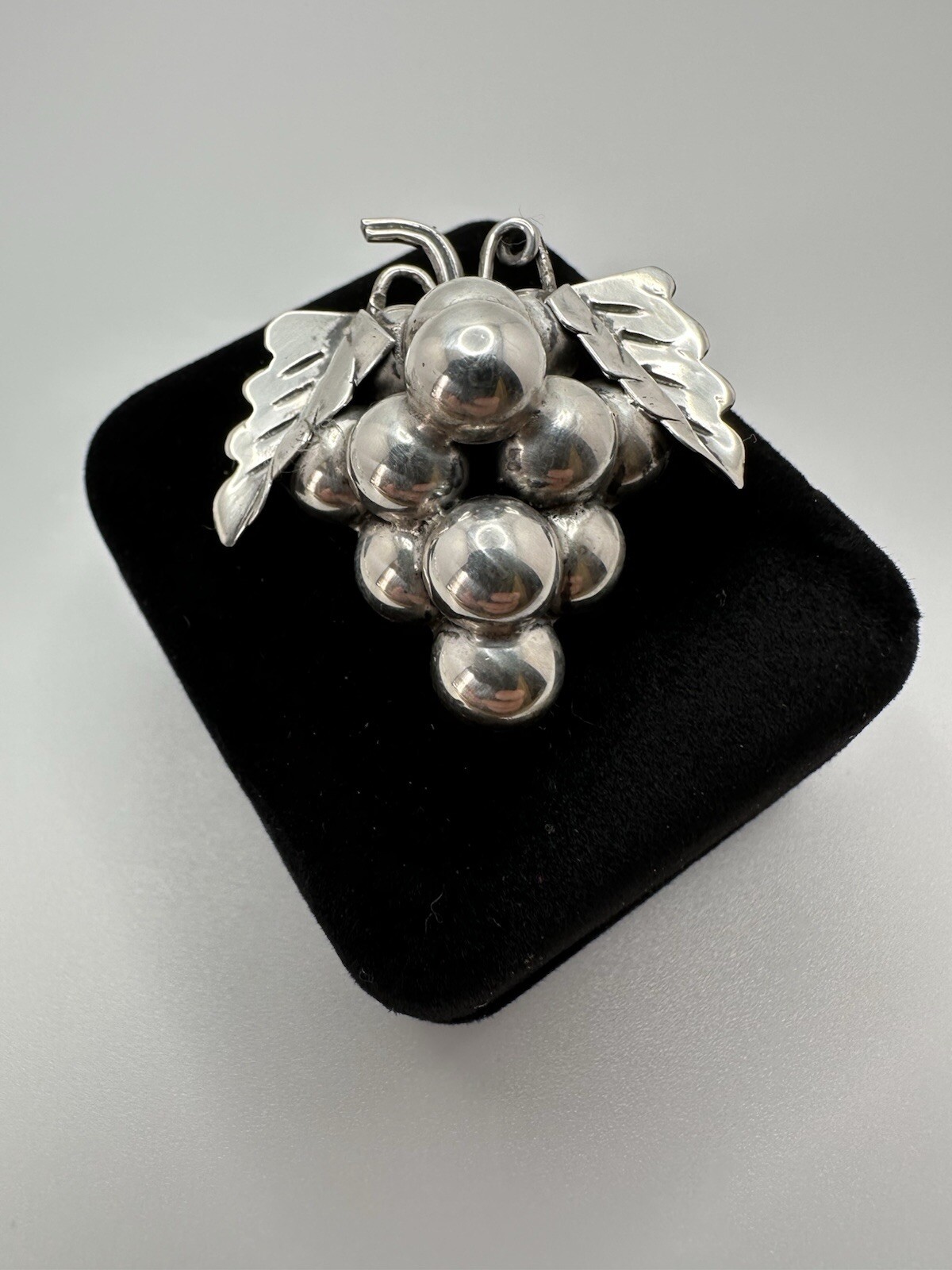 Vintage Sterling Silver A Dominguez Taxco Grape Brooch 3.6cm JB19
