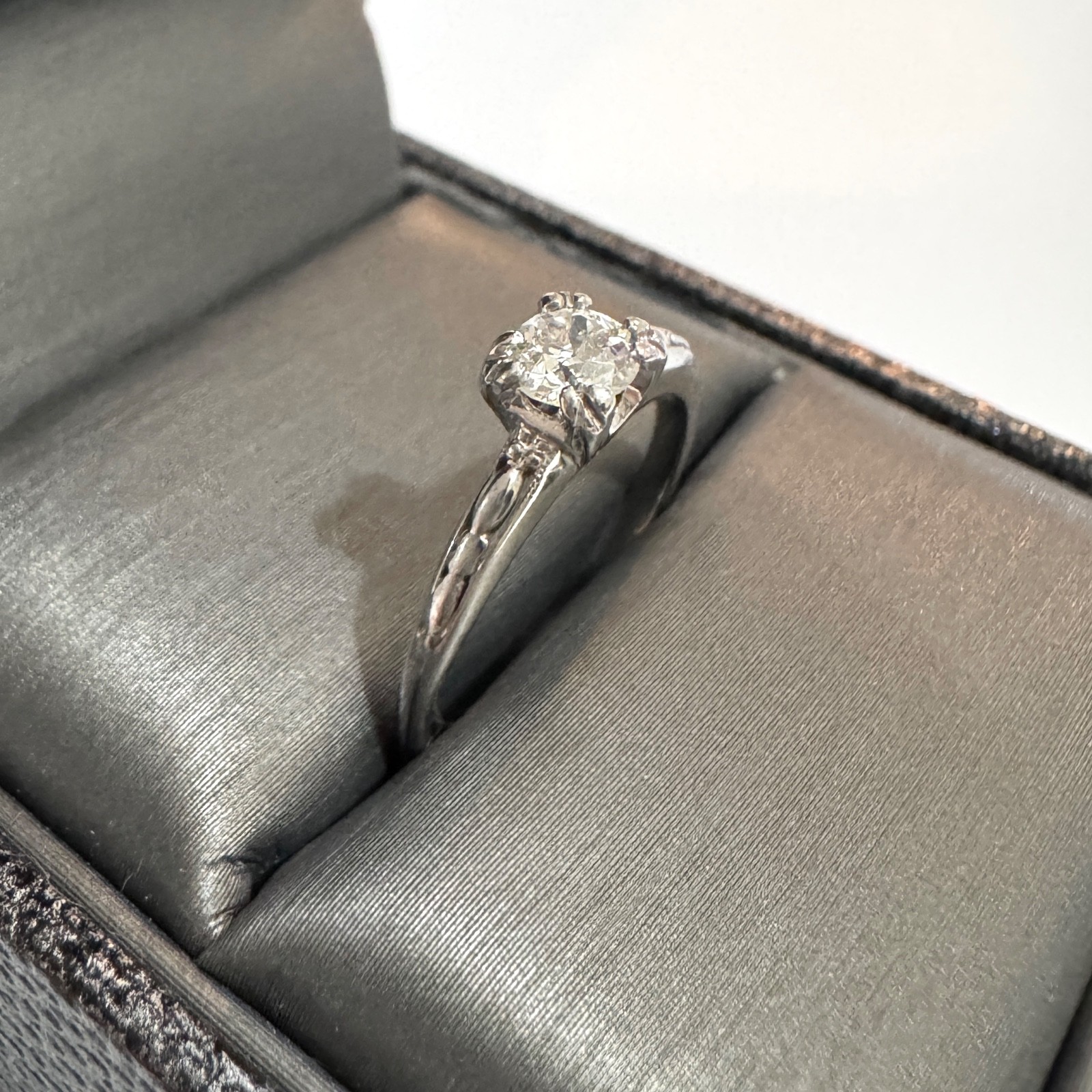 Antique Art Deco Natural OEC Diamond 0.36ct Solid 10k White Gold Engagement Ring