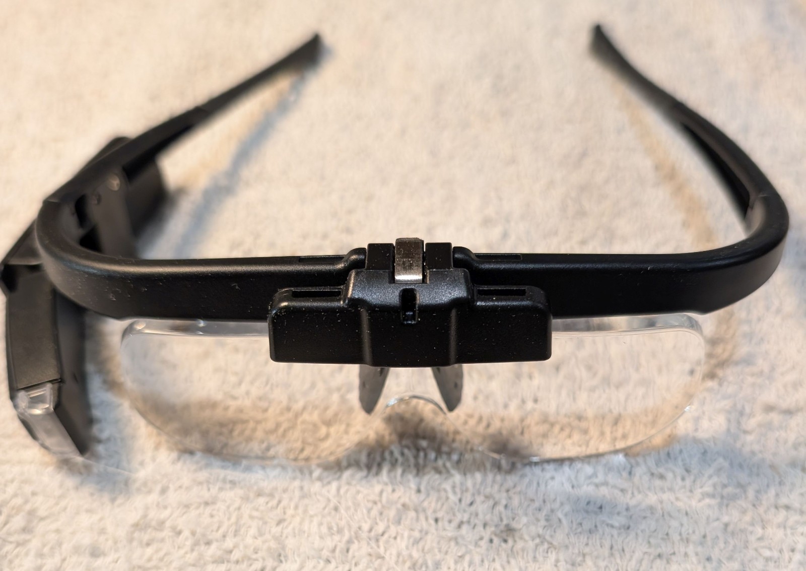 Magnifying Glasses with Light, 3 Interchangeable Lens- 6 combos (1.5X-4.5X)
