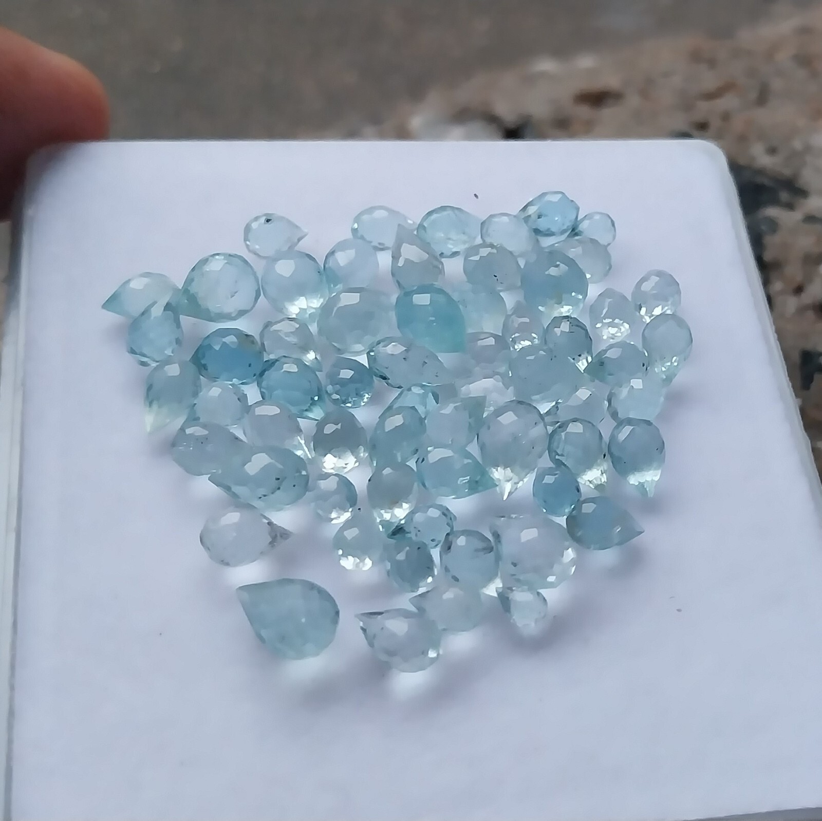 31.5Ct 2.5×4 to 5×7.5 MM Natural Blue Moss Aquamarine Teardrops Cut 61 Piece Lot