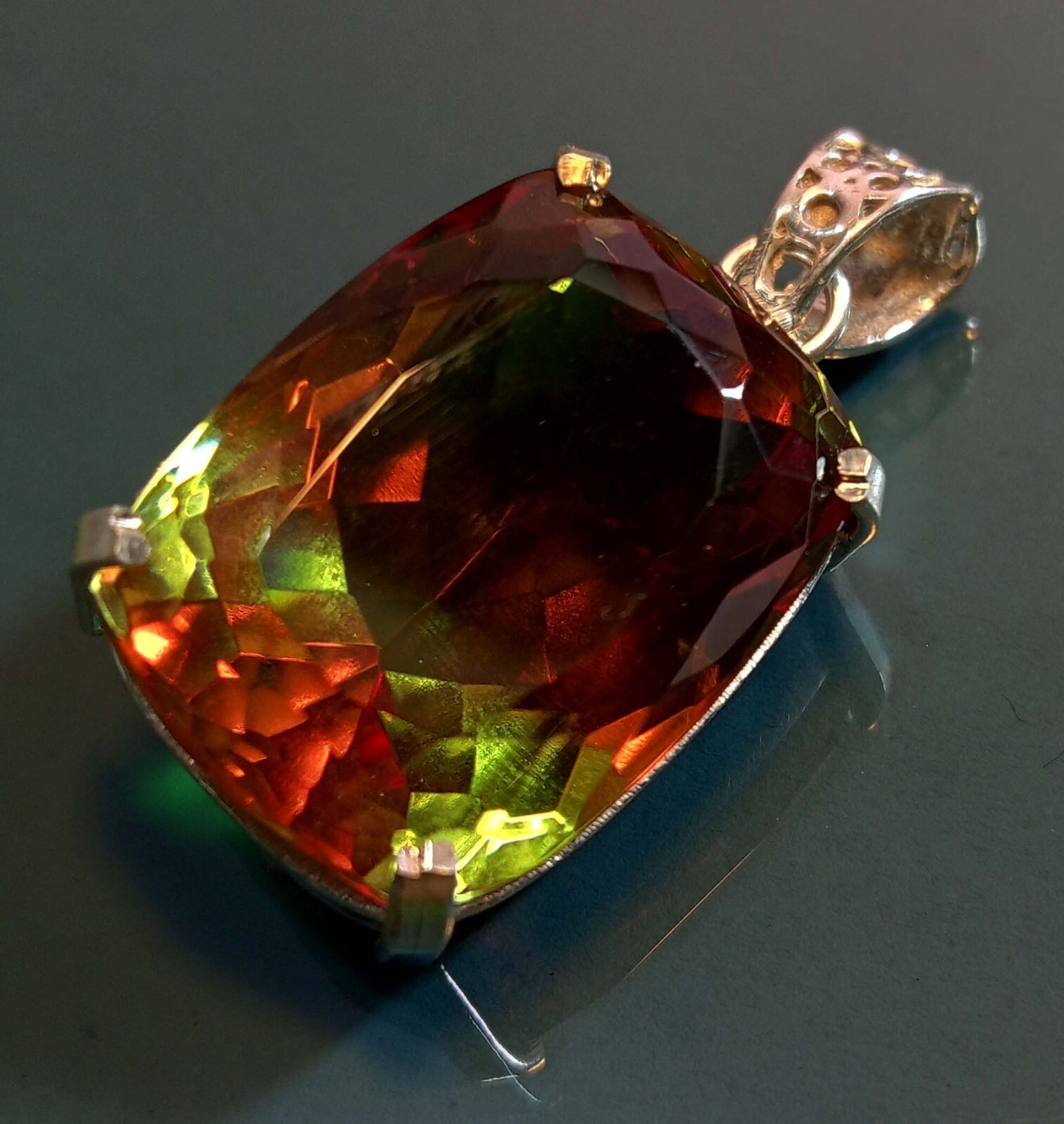 Alexandrite Cushion Cut Pendant 74.65 Ct Natural Locket Loose Gemstone Certified