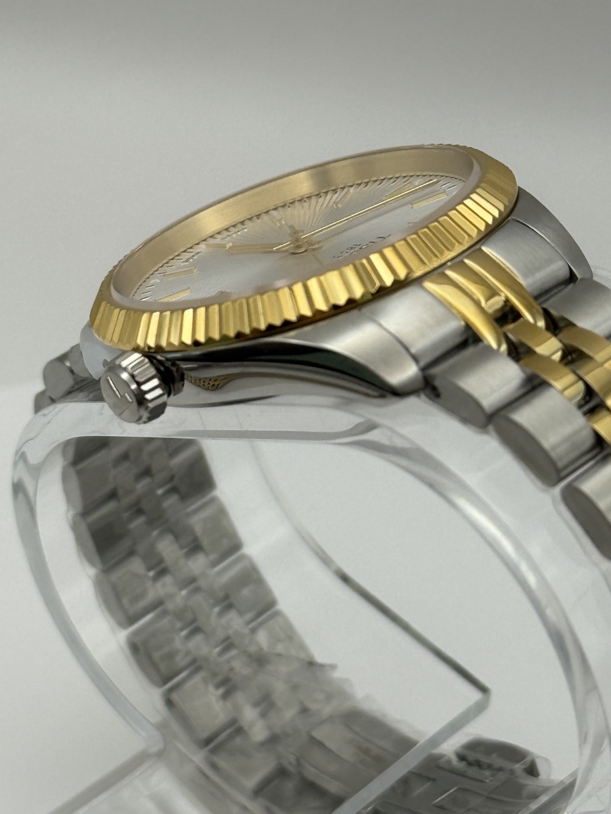 Tissot Ballade Quartz Silver Dial Ladies 34mm. Watch T1562102203100