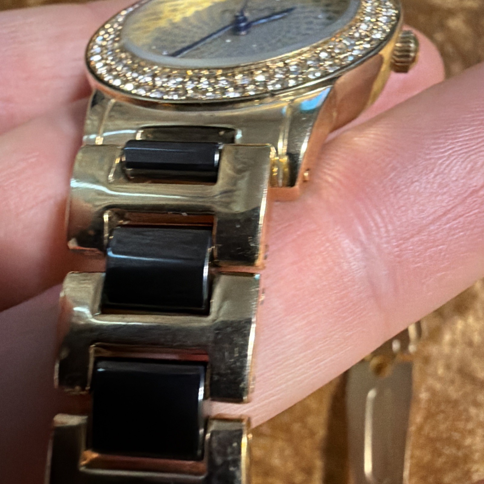 August Steiner AS8052YG Women’s Gold Tone Ceramic Crystal Accent Quartz Watch