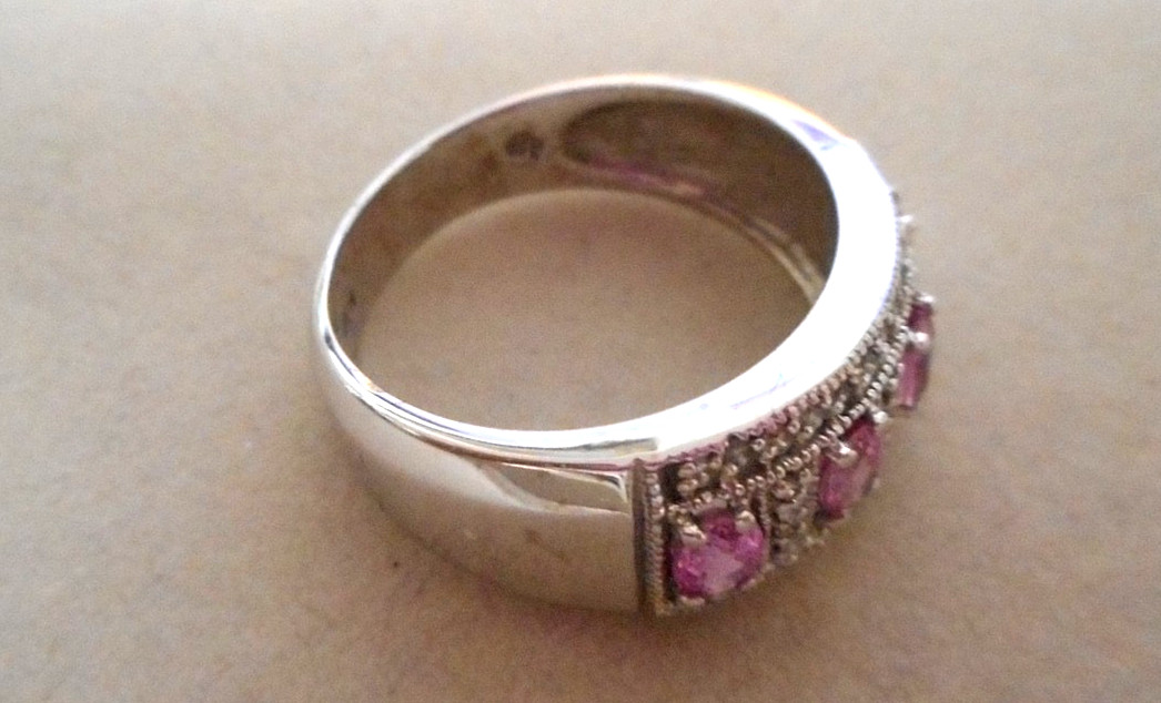 14K White Gold Pink Sapphire and Diamond Pave Band Ring Size 9 6.40 Grams-Vntg