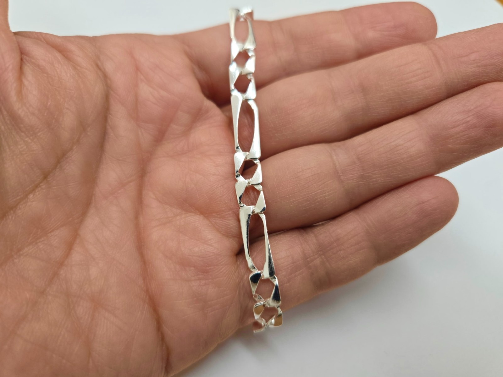 925 Sterling Silver Figaro Flat Link Bracelet 6mm, 7″ to 7.5″ Long
