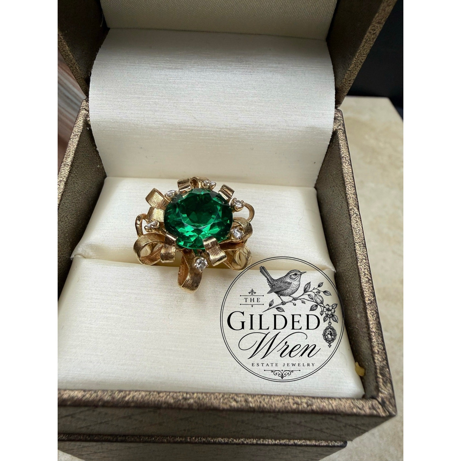 Vintage 14K Gold Hollywood Regency Ribbon Ring | Simulated Emerald 9.28g Sz 6.5